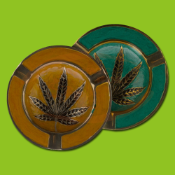 Metal ashtray Leaf